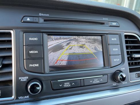 Used 2015 Hyundai Sonata SE w/ Option Group 09 image 4