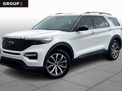 Certified 2022 Ford Explorer ST-Line w/ Class IV Trailer Tow Package