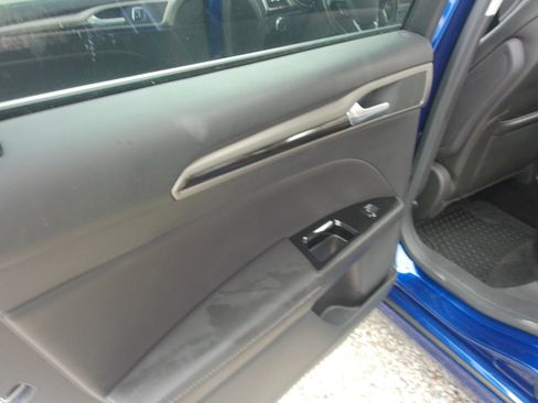 Used 2013 Ford Fusion SE FWD image 29
