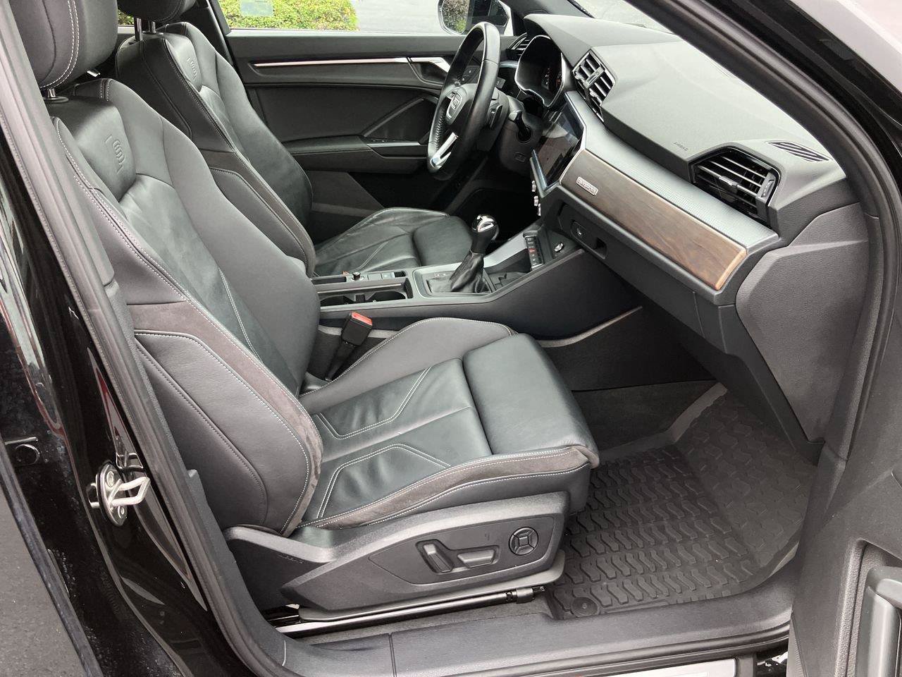 Used 2020 Audi Q3 2.0T Prestige w/ Prestige Package AWD/4WD image 37