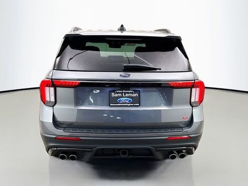 Used 2025 Ford Explorer ST AWD/4WD image 6