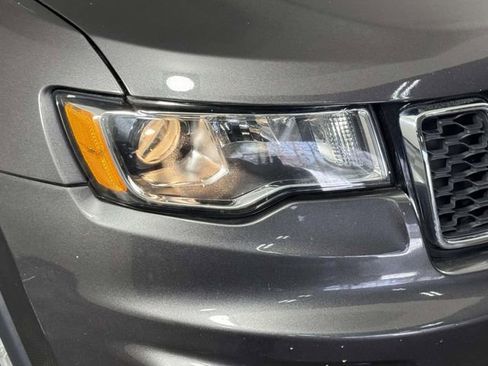 Used 2020 Jeep Grand Cherokee Laredo image 15