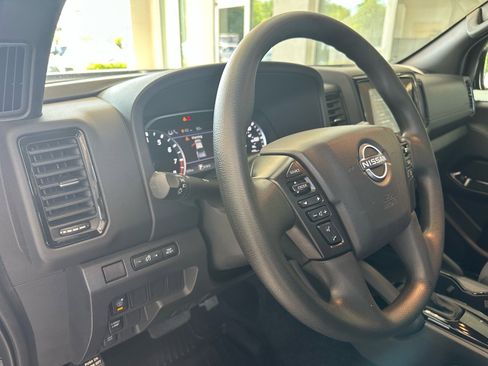 Used 2023 Nissan Frontier SV w/ Midnight Edition Package RWD image 19