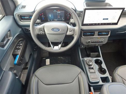 New 2025 Ford Maverick Lobo image 7