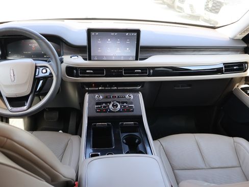 Used 2023 Lincoln Aviator Reserve w/ Equipment Group 201A RWD image 23
