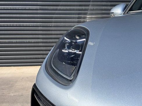 New 2026 Porsche Macan image 12