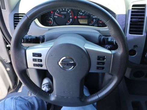 Used 2017 Nissan Frontier SV w/ SV Value Truck Package RWD image 16