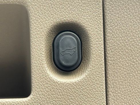 Used 2020 Chevrolet Tahoe LT image 58