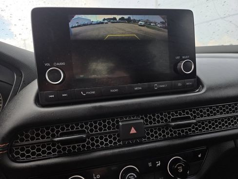 Certified 2025 Honda HR-V Sport image 10