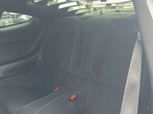 Used 2017 Ford Mustang Coupe image 41