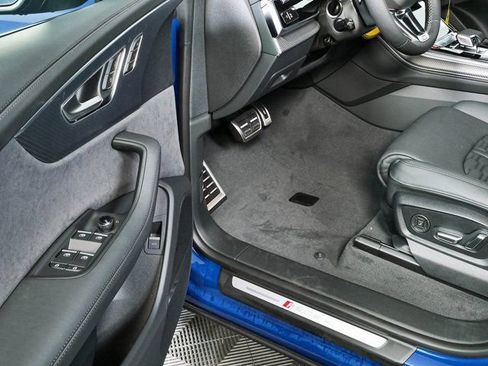 New 2026 Audi RS Q8 performance AWD/4WD image 8