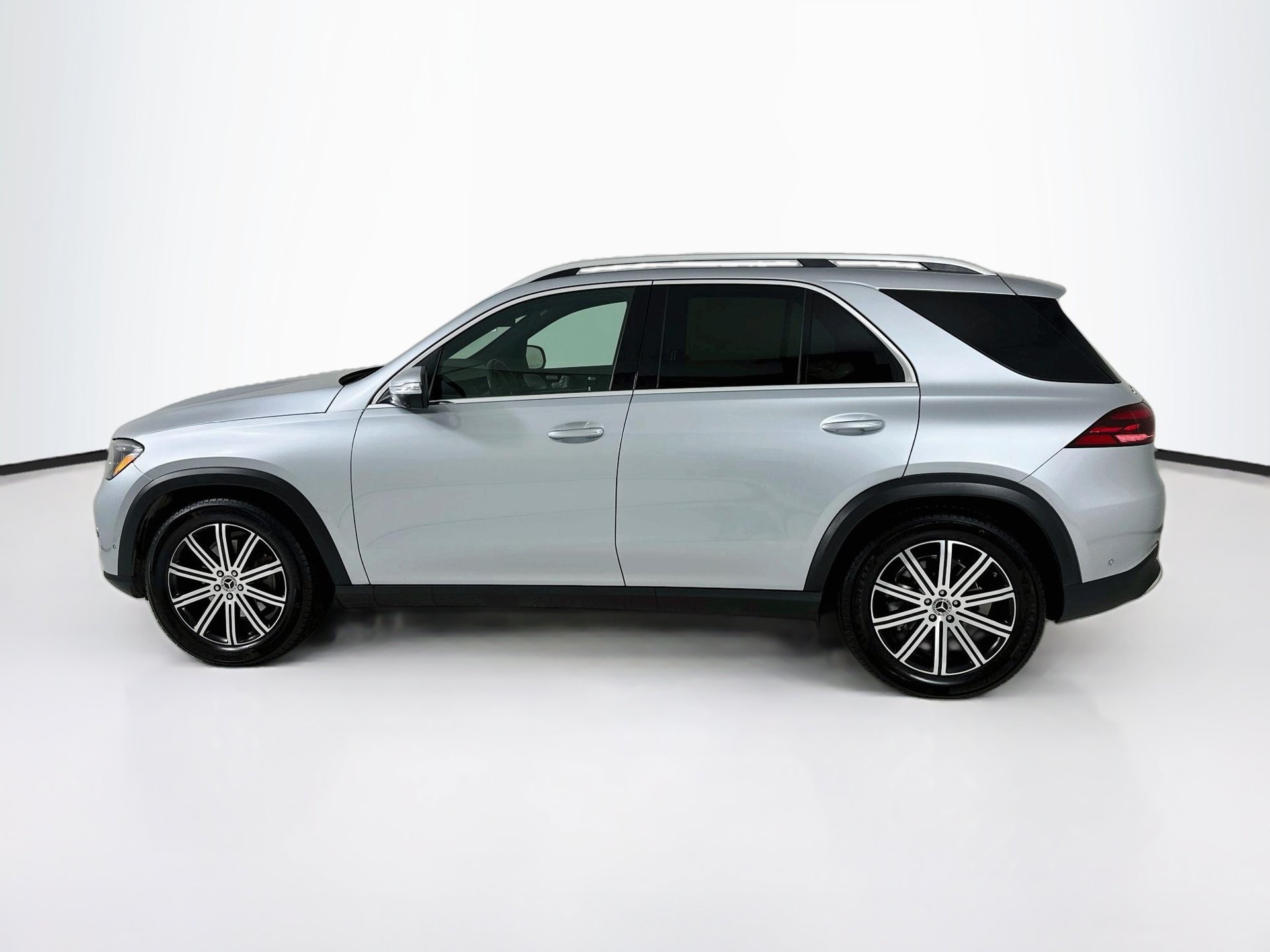 Used 2026 Mercedes-Benz GLE 350 4MATIC image 5