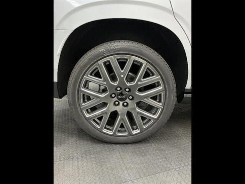 New 2026 GMC Yukon Denali Ultimate w/ LPO, Floor Liner Package AWD/4WD image 45