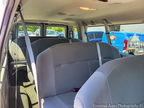 Used 2011 Ford E-350 and Econoline 350 XLT RWD image 16
