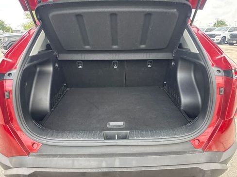 Used 2025 Hyundai Kona SEL FWD image 11