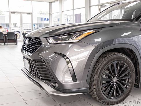 Used 2021 Toyota Highlander XSE image 5