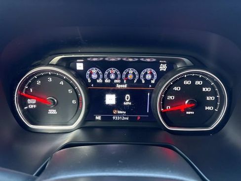 Used 2021 Chevrolet Tahoe Premier w/ Premium Package image 29