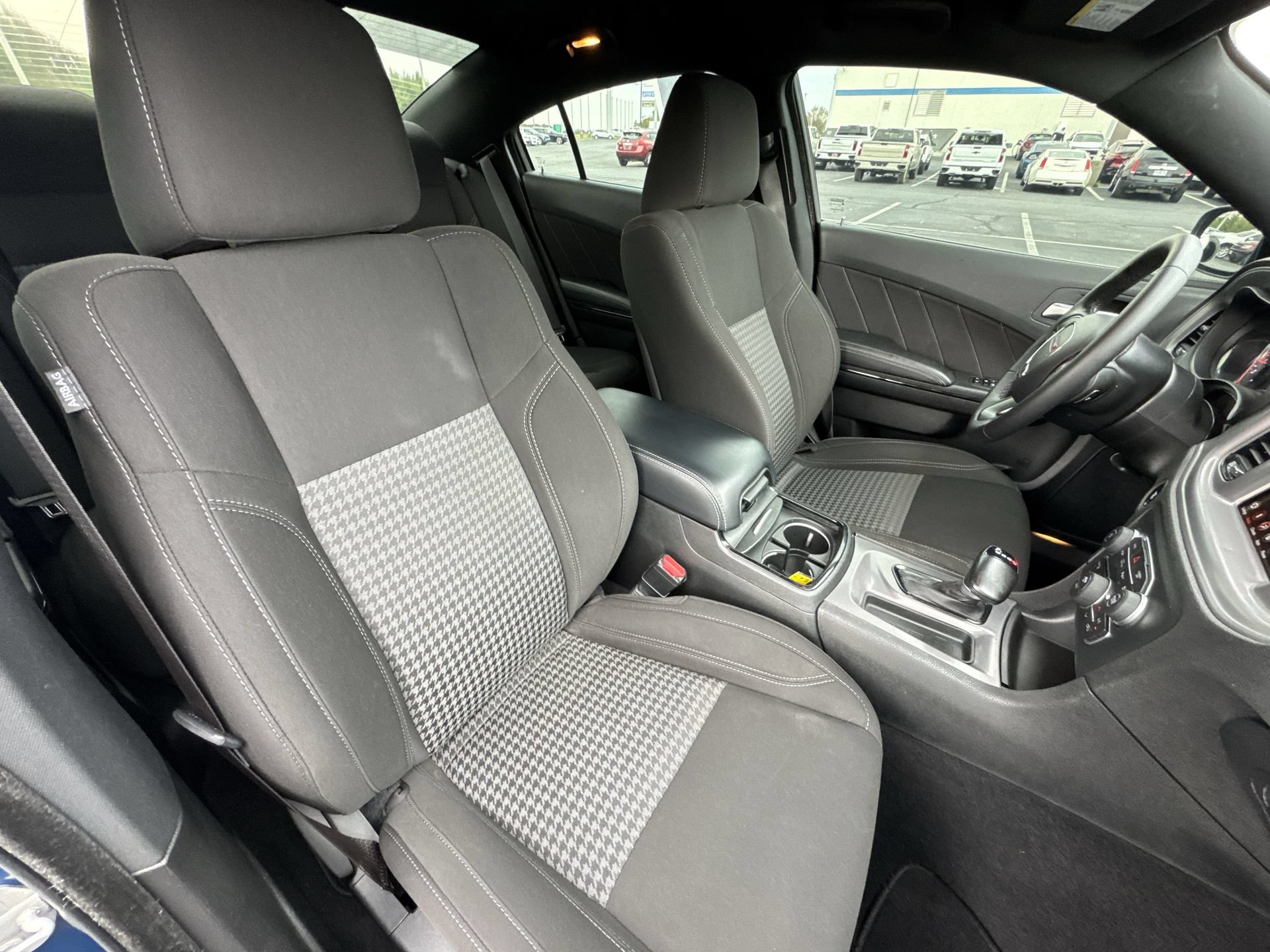 Used 2023 Dodge Charger SXT w/ Blacktop Package AWD/4WD image 25