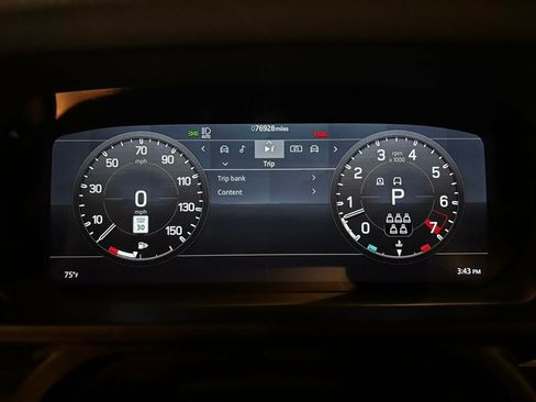 Used 2020 Land Rover Defender 110 First Edition AWD/4WD image 17