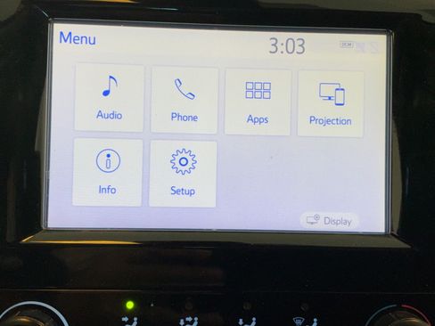 Used 2019 Toyota Camry LE FWD image 11