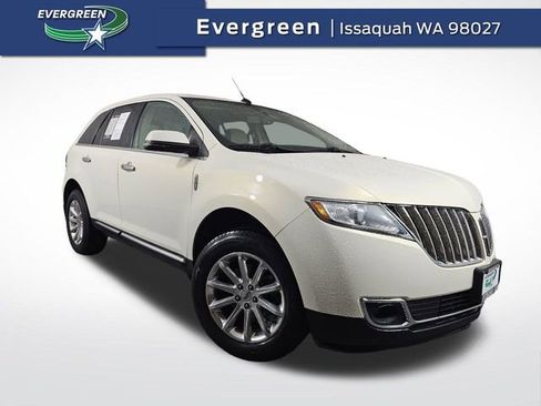 Used 2013 Lincoln MKX Base image 1