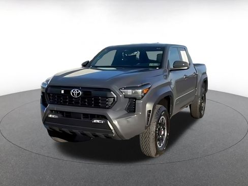 Used 2025 Toyota Tacoma TRD Off-Road image 16