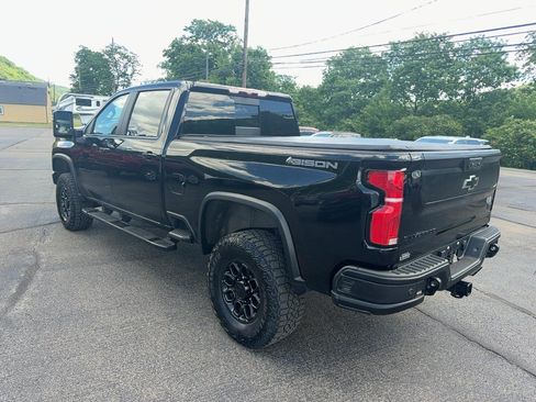 Used 2024 Chevrolet Silverado 2500 ZR2 w/ ZR2 Bison Edition AWD/4WD image 7