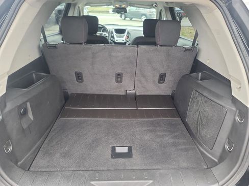 Used 2017 Chevrolet Equinox LT image 12