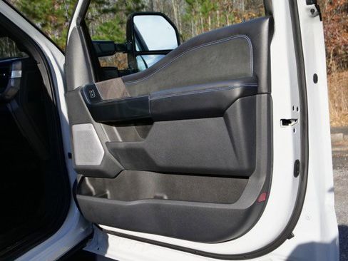 Used 2025 Ford F450 Platinum w/ FX4 Off-Road Package image 54