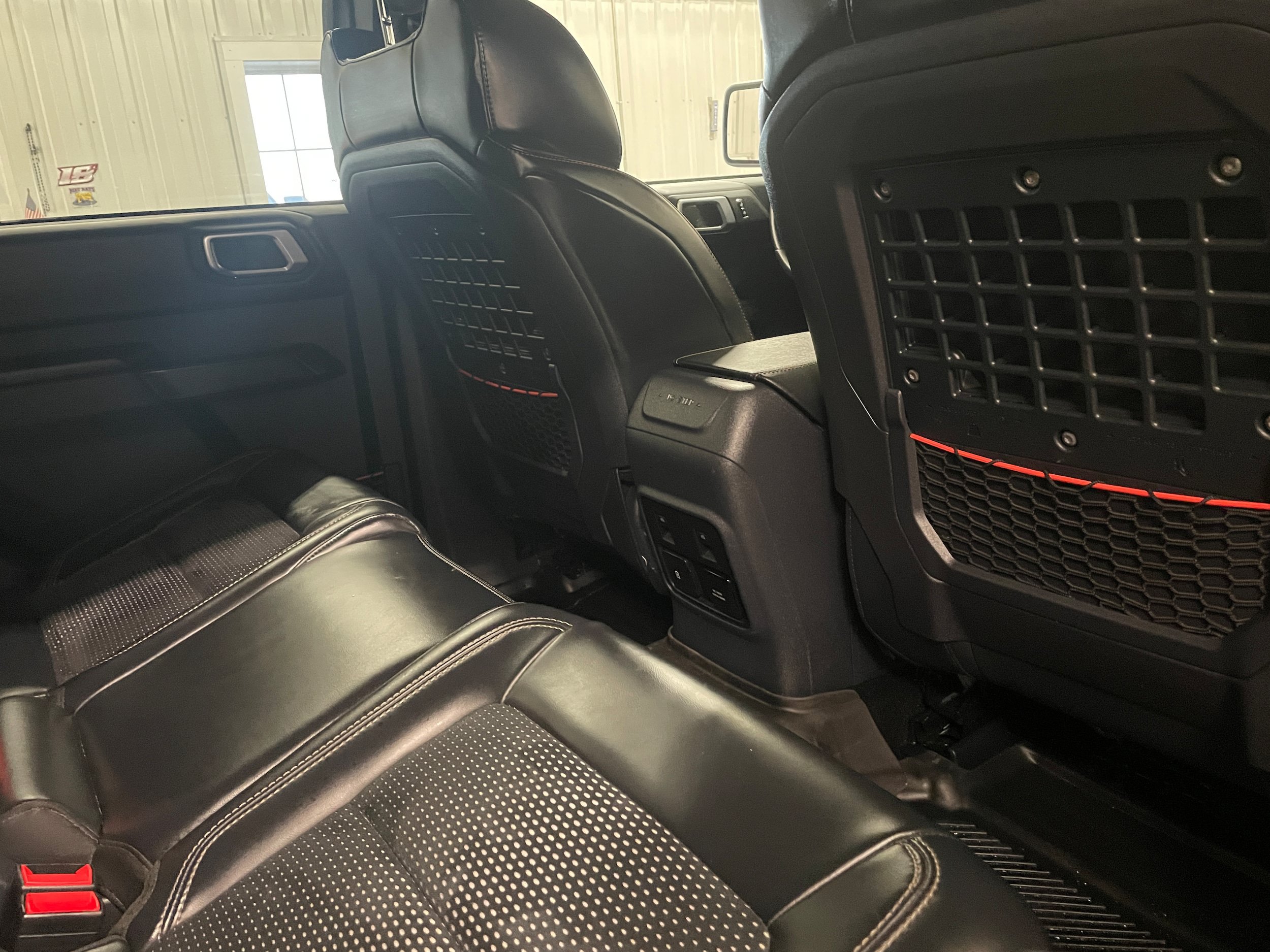 Used 2024 Ford Bronco Raptor AWD/4WD image 32