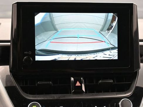 Used 2025 Toyota Corolla SE FWD image 23