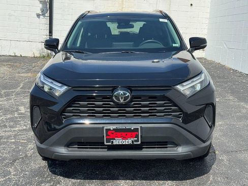 Used 2025 Toyota RAV4 XLE image 7