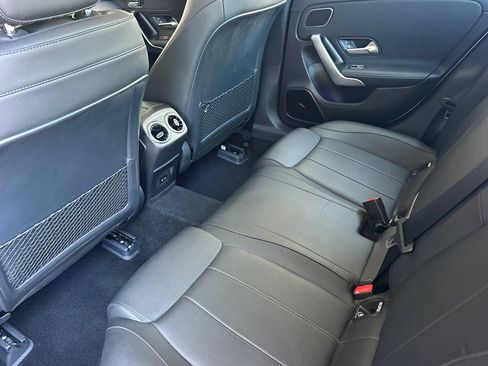 Used 2021 Mercedes-Benz CLA 250 image 12