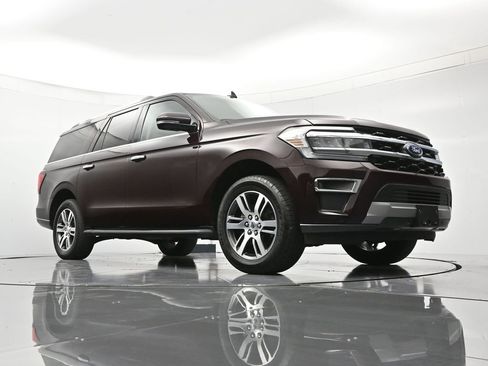 Used 2024 Ford Expedition Max Limited RWD image 40