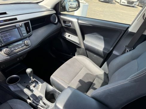 Used 2015 Toyota RAV4 XLE FWD image 16
