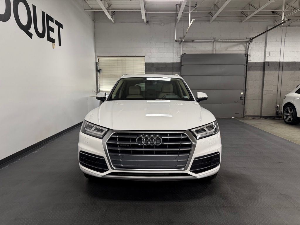 Used 2019 Audi Q5 2.0T Premium Plus w/ Premium Plus Package AWD/4WD image 3