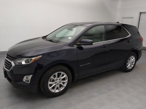 Used 2020 Chevrolet Equinox LT image 2