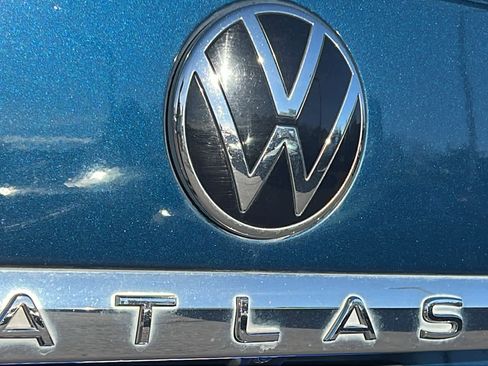Used 2021 Volkswagen Atlas Cross Sport SE image 28