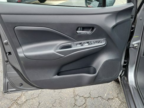 Certified 2025 Nissan Versa SV image 16