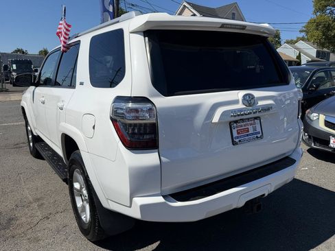 Used 2018 Toyota 4Runner SR5 Premium AWD/4WD image 8
