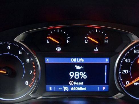 Used 2023 GMC Acadia SLT image 26