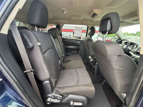 Used 2017 Dodge Journey SE w/ Flexible Seating Group FWD image 12