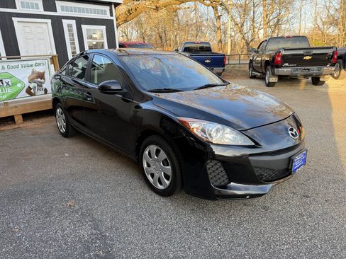 Used 2013 MAZDA MAZDA3 i SV image 3
