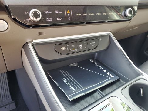 New 2026 Kia Carnival EX FWD image 19