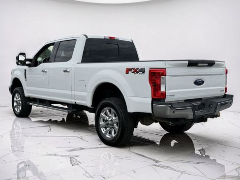 Used 2017 Ford F250 Lariat w/ Chrome Package AWD/4WD image 3