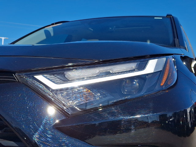 Used 2025 Toyota RAV4 XLE w/ Convenience Package FWD image 9