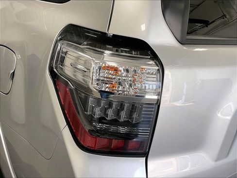 Certified 2023 Toyota 4Runner SR5 Premium AWD/4WD image 33