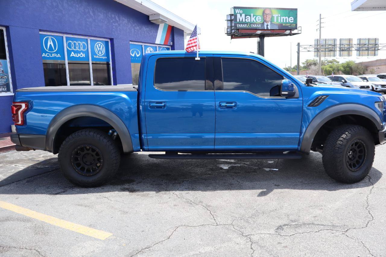 Used 2017 Ford F150 Raptor w/ Equipment Group 802A Luxury AWD/4WD image 2