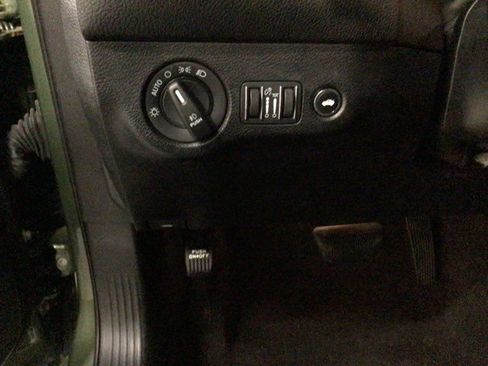 Used 2019 Dodge Challenger SXT w/ Blacktop Package image 14