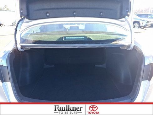 Used 2023 Toyota Corolla LE image 28